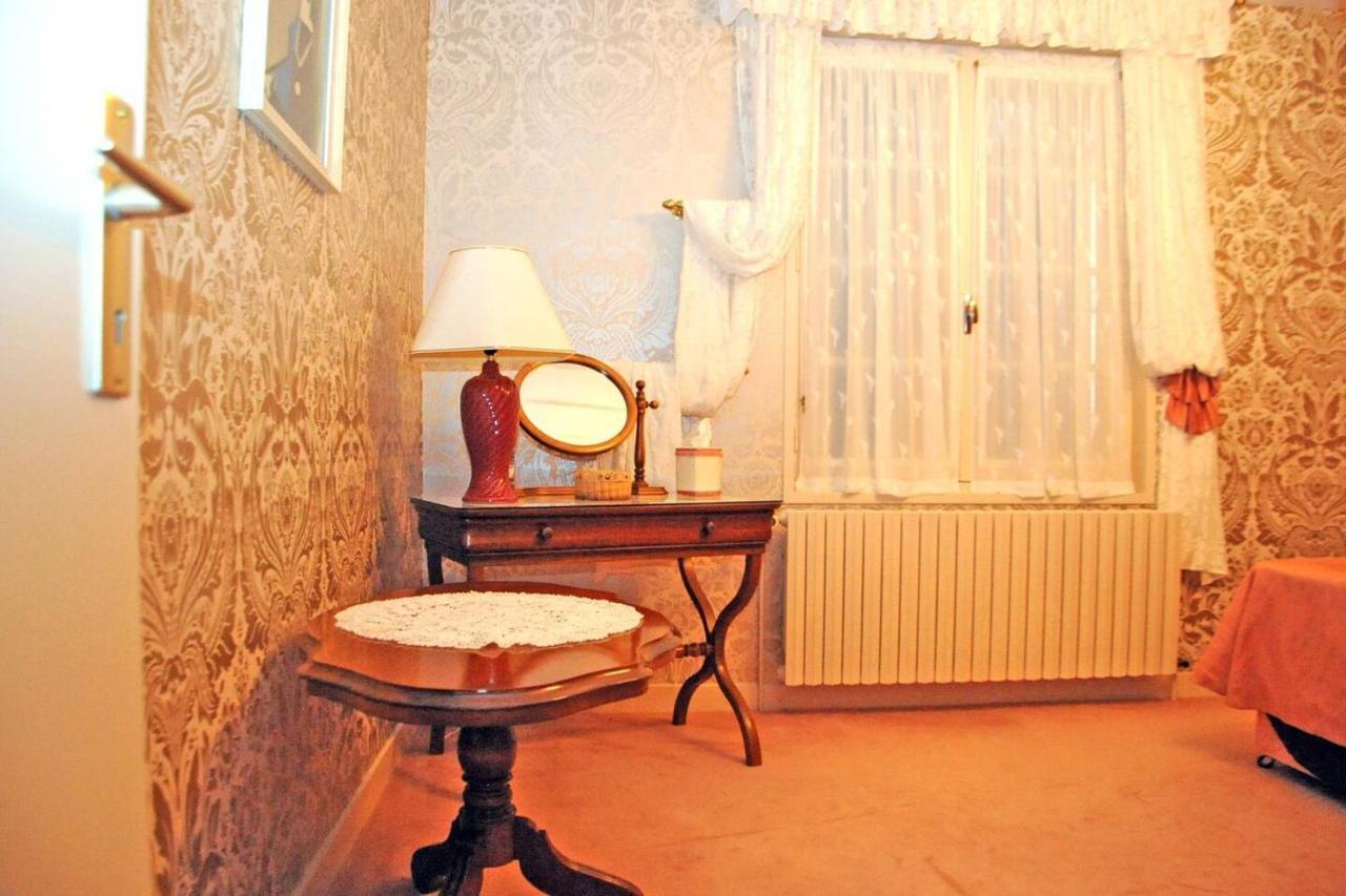 1 Bedroom House 20Min Walk To Centre In Tournus Eksteriør billede